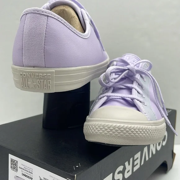 Converse WMNS A03066C CTAS DAINTY OX
VAPOR VIOLET/GHOSTED
Sneakers Chuck Taylor - Picture 8 of 16